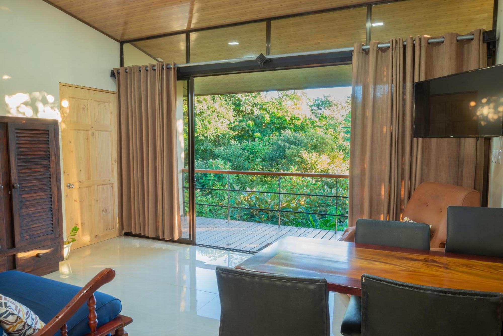 Appartement Modern Loft Inside A Beautiful Farm à General Viejo Extérieur photo